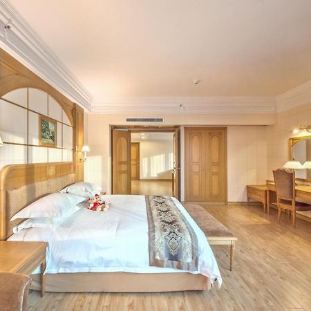 Hotel Silverland Dongguan  Esterno foto