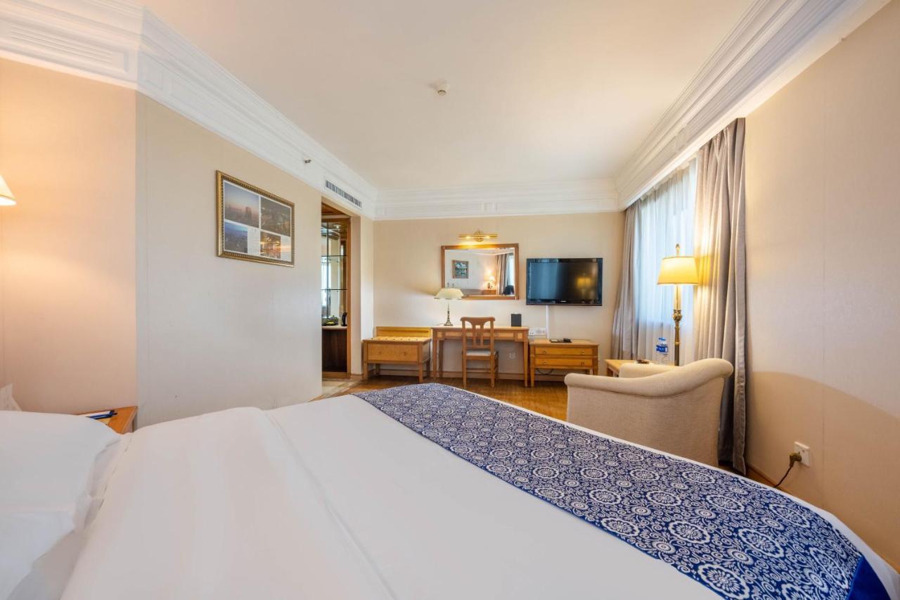 Hotel Silverland Dongguan  Esterno foto