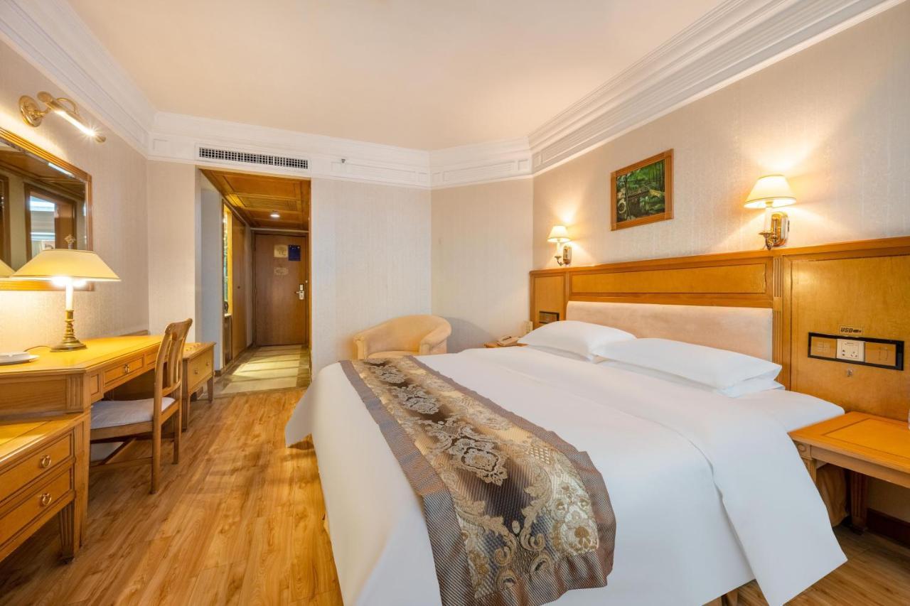 Hotel Silverland Dongguan  Esterno foto