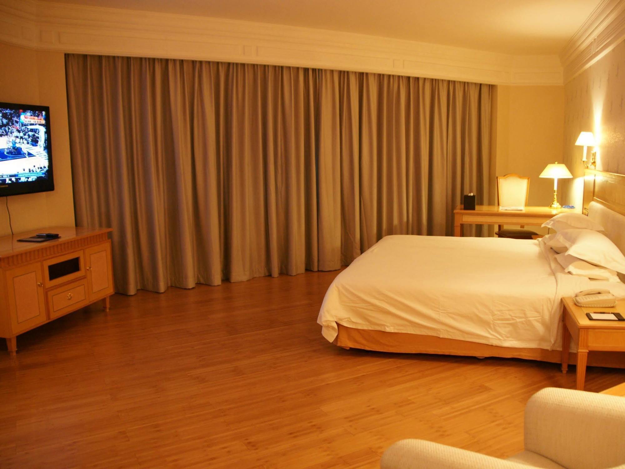 Hotel Silverland Dongguan  Esterno foto